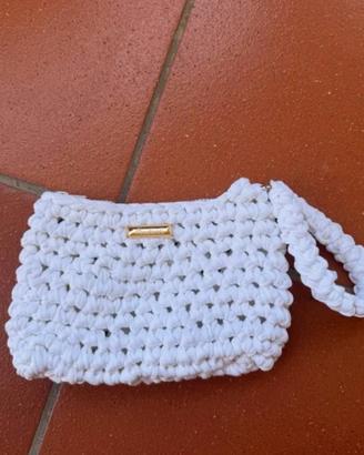 pochette al uncinetto 