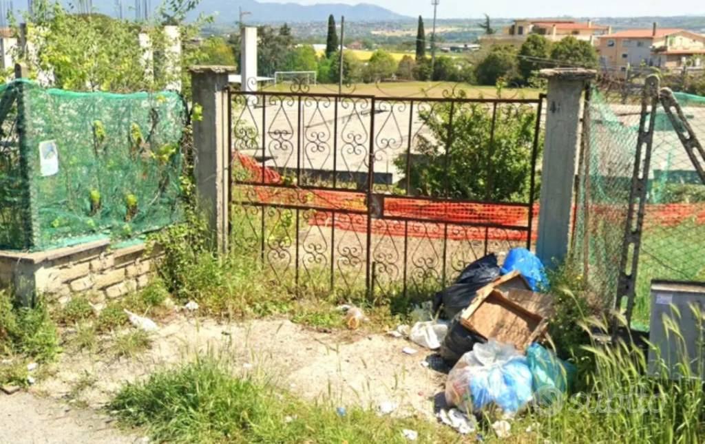 Immobile in asta di 1848 m² a Roma - Altro