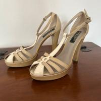 Sandali vernice beige e bianco 38