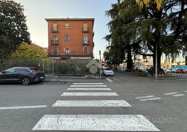 2 LOCALI A STRADELLA
