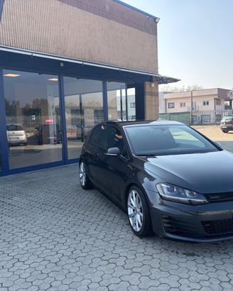 Volkswagen Golf GTD 2.0 TDI 3p. BlueMotion Technol