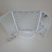 Specchio da trucco con luci led Beper da tavolo