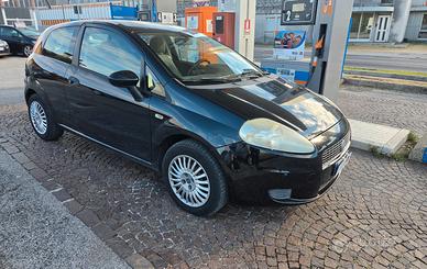 Fiat Grande Punto 1.3 MJT 75 CV 3 porte con 302.00