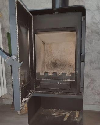 Stufa a legna Ecofox 8.5 kw