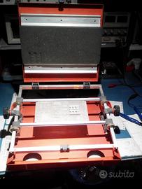 Supporto montaggio schede elettroniche