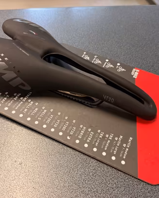 SELLA SMP VT20 NERA LIEVEMENTE SEGNATA