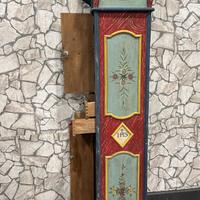 Mobiletto a colonna in legno con cassetti