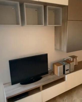 mobile Ikea Besta salotto