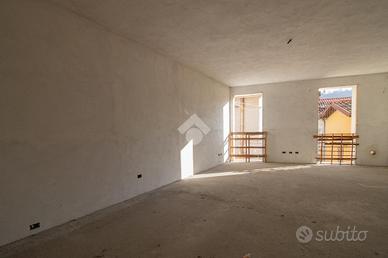 3 LOCALI A LUMEZZANE