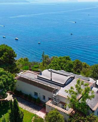 Villa di 300 m² con più di 5 locali a Pollica