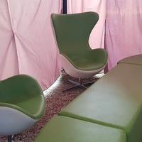 RIBASSO sedie girevoli egg chair con panche puff