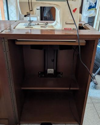 Macchina da cucire necchi 304