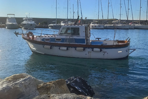 Cabinato resincolor 25 ANDORA con posto barca