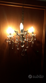 Lampadario a gocce in cristallo