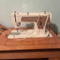 Macchina da cucire singer