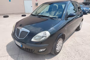 Lancia Ypsilon 1.2 80cv benzina Neopatentati 