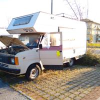 Camper Ford modello Freccia Big
