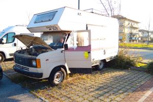 Camper Ford modello Freccia Big