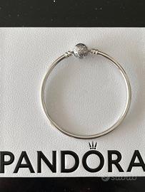 Pandora bangle limited edition misura 17