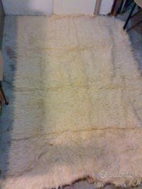 Tappeto in lana a pelo lungo