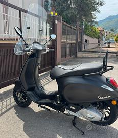 Vespa Sprint S125 edizione notte tiratura limitata