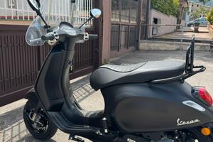 Vespa Sprint S125 edizione notte tiratura limitata
