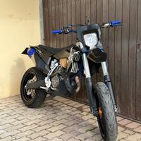 Husqvarna FE 450 motard