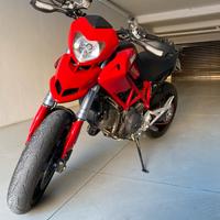 Ducati Hypermotard 1100