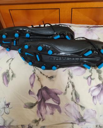 SCARPE DA CALCIO NIKE