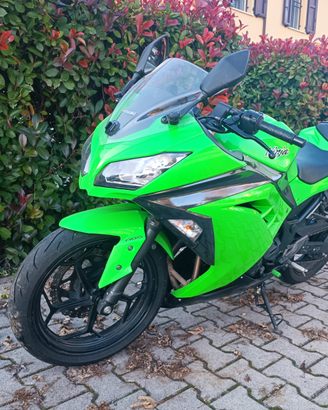 Kawasaki ninja 300