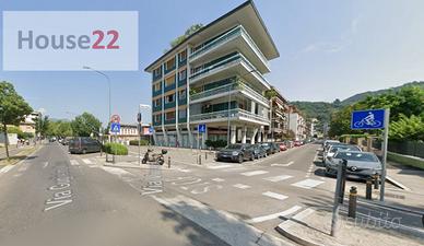 NEGOZIO Mq 36 vetrinato fronte strada + CANTINA -