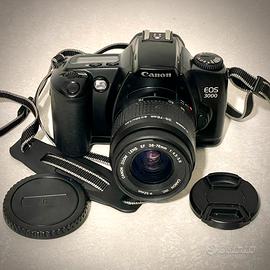 Canon EOS 3000 reflex a pellicola con zoom 38-76mm