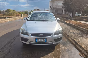 Ford Focus 1.6 turbodiesel  110cv full OPTIONAL 