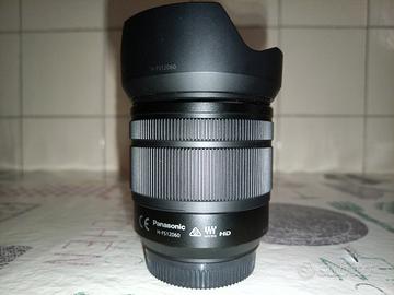 Obiettivo mft Panasonic lumix 12-60 f3.5/5.6