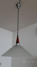 Lampada a sospensione in stile moderno