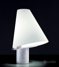 Leucos Micene T - Lampada da tavolo in vetro marmo