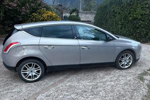 Lancia Delta 1.6 MJT DPF Platino