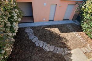 APPARTAMENTO 2 CAMERE, GIARDINO, CANTINA, P. AUTO