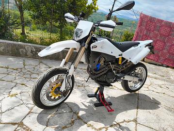 Husqvarna 570 SMR 