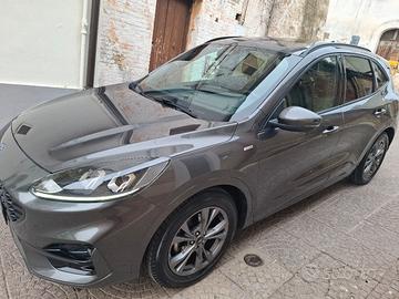 FORD KUGA STLine