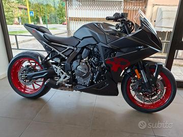Suzuki GSX-8R