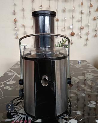 estrattore di succo di frutta e verdura 