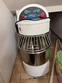 Impastatrice a spirale doppia velocità