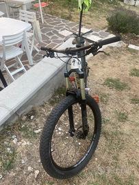 Specialized stumpjumper FSR comp 27.5 plus 2016