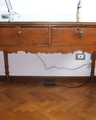 Tavolo d' epoca in legno