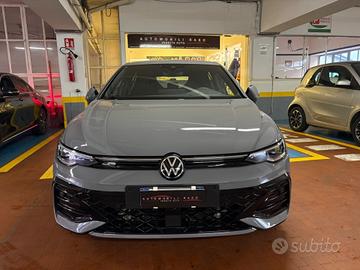 Volkswagen Golf 2.0 TDI 150 CV DSG SCR R-Line
