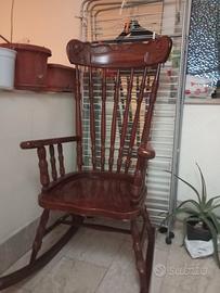 Sedia a dondolo legno