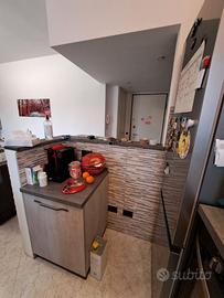 Cucina componibile con elettrodomestici
