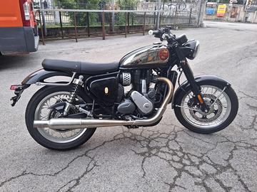 PROMO BSA GOLD STAR 650 MIDNIGHT BLACK