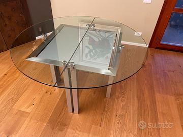 Tavolo Cristallo tondo allungabile di design